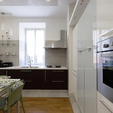 Luxury Trastevere 191 *